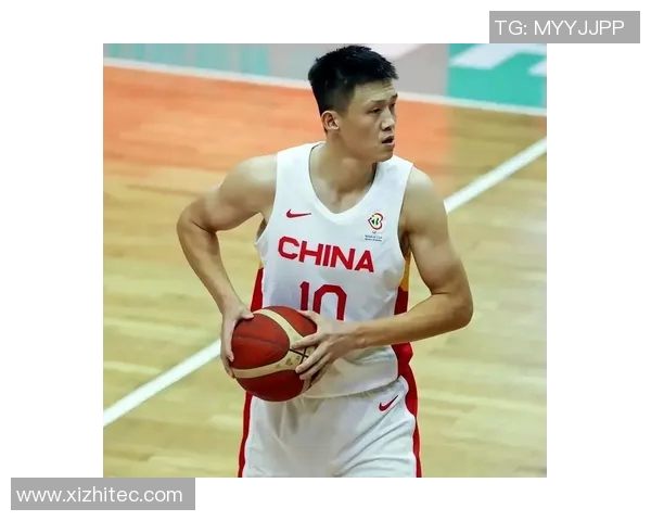 周鹏：从篮球场上的拼搏者到生活中的坚韧榜样，见证成长与坚持的力量